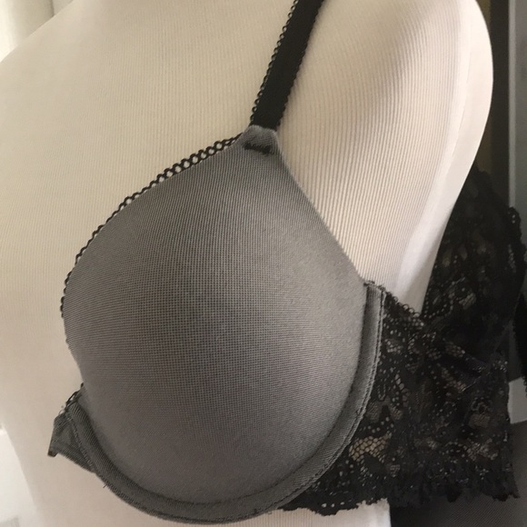b’tempt’d 30DDD  bra EUC grey black racerback - Picture 3 of 10